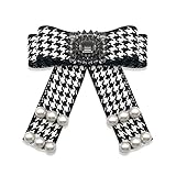 Bandbogenform: Die perfekte Bogenbrosche sieht charmanter und attraktiver aus, und die Verarbeitung ist in Ordnung, was Ihr Leben einzigartig macht. Zeigen Sie Ihren einzigartigen Geschmack und Ihre Persönlichkeit, geeignet für alle Arten von Menschen, einzigartiges Design ist einfach zu tragen und auszuziehen.