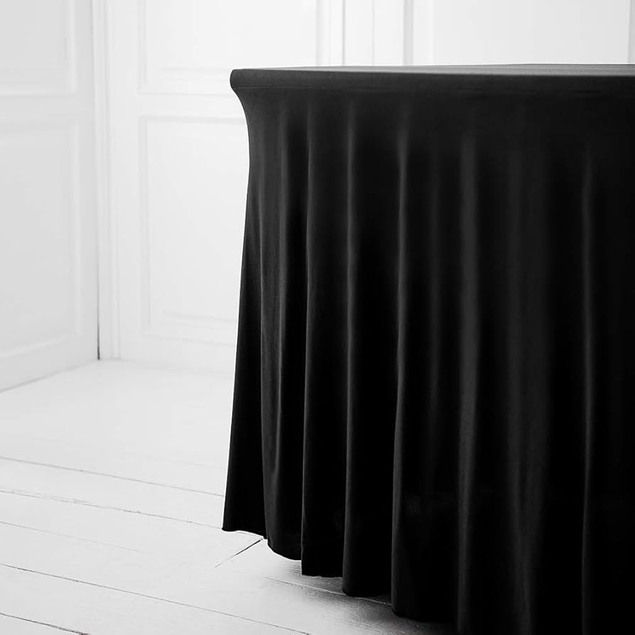 Amazon.com: Your Magic Moment Black Tablecloth 4 PC Set 6 FT