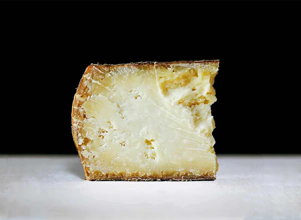 2 kg - Lazzone - Formaggio Pecorino - Forma Intera - Sa Marchesa - Giuseppe Cugusi