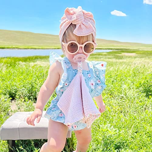 Image of Ali+Oli Pacifier for Baby (2-pk) Set Daisy Flower Scallop (Pink-White) Concaved Shield Newborn Pacifiers, BPA-Free Silicone Baby Pacifier Set, Baby Binkies, Chupones para Bebes