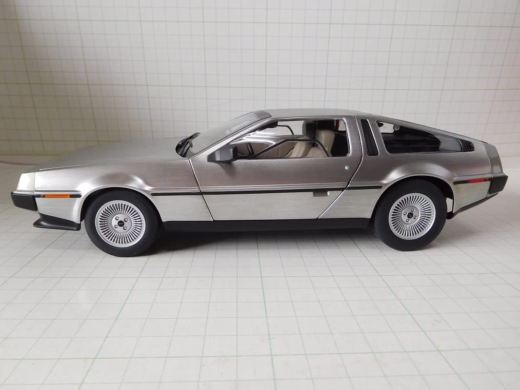 Unboxing of Delorean DMC-12 1:18 Diecast Model Car by AUTOart (4K