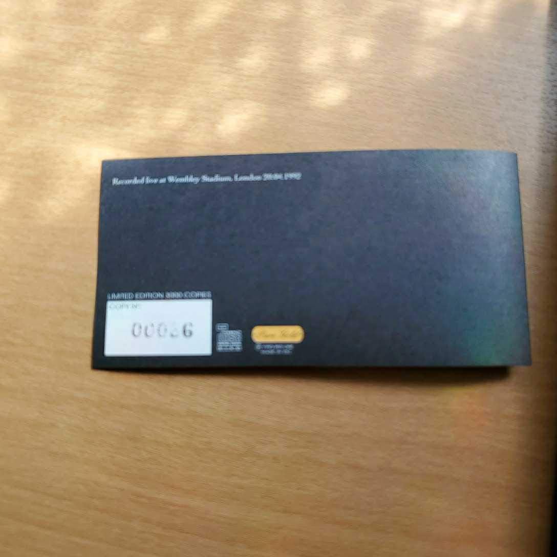 供え QUEEN Unforgettable Music シリアルナンバー入り iauoe.edu.ng