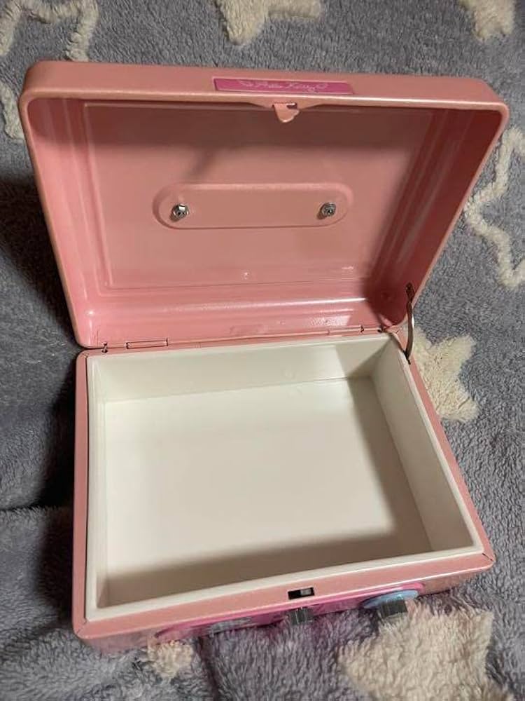 Amazon.co.jp: ハローキティ 金庫 手提げ金庫 貯金箱 : Hobbies