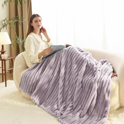 WAVVE Kuscheldecke 220x240 cm - Grauviolett - Weiche Flanell Fleecedecke, Sofadecke & Couchdecke, Warme Korddecke für Wohnzimmer Deko… – Ansicht 5