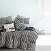 Wake In Cloud - Gray Striped Comforter Set, 100% Cotton Fabric with Soft Microfiber Fill Bedding, White Vertical Stripes Pattern Printed on Dark Grey (3pcs, Queen Size)