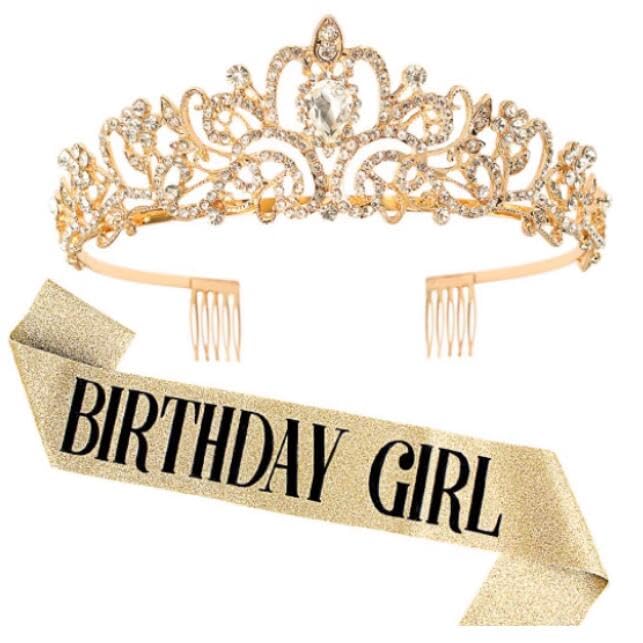 DRESHOW Corona y Fajín de Cumpleaños para Mujer Fajín de Cumpleaños para Niña y Tiara de Strass Set Decoraciones de Cumpleaños Accesorios para el Pelo Fajín de Purpurina para Fiesta