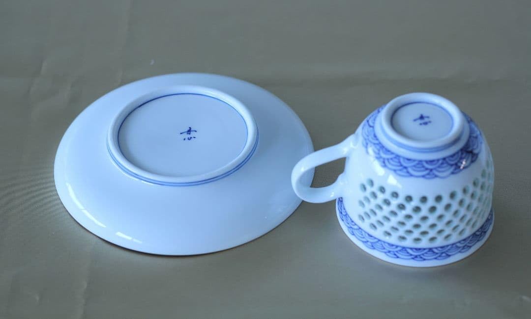 Amazon.co.jp: 波佐見焼 丹心窯 水晶青海波 コーヒーカップ＆ソーサー