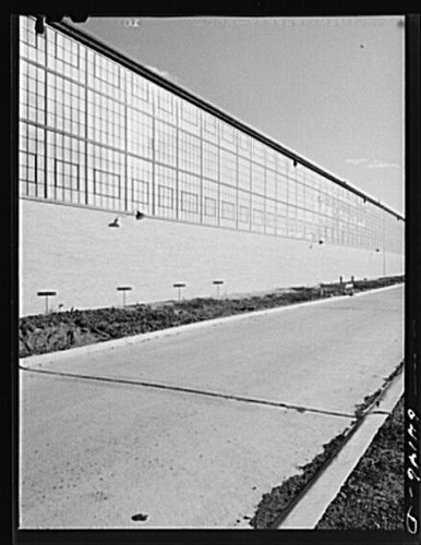HistoricalFindings Photo: Trenton,New Jersey,NJ,Mercer County,General Motors Plant,Farm Security Admin,9