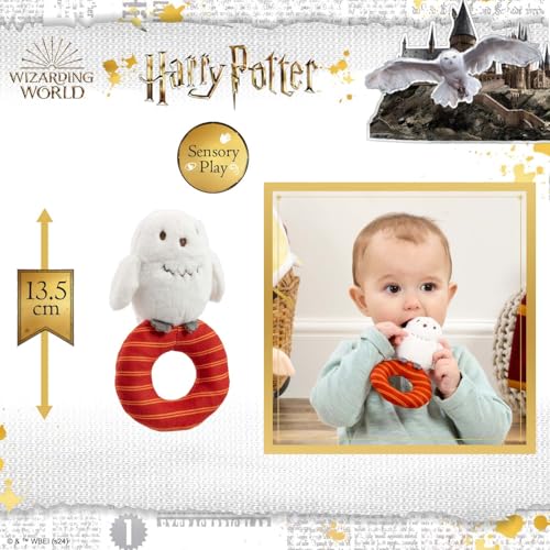 Rainbow Designs Harry Potter Hedwig Plüsch-Babyrassel - Weiches sensorisches Spielzeug für Neugeborene - ab Geburt geeignet Ringrassel für die frühe Entwicklung - Spielzeit und Begleiter für unterwegs