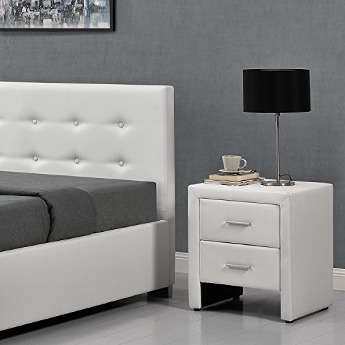 CONCEPT USINE | Table de Chevet en Simili Blanc Hilton | Table de Nuit Design et Elégante avec 2 Tiroirs pour Un Rangement Pratique | Poignées en Métal |Revêtement en Simili PU | Entretien Facile