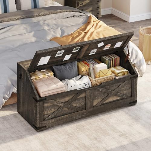 DWVO Storage Chest, Farmhouse Storage Bench with 4 Wheels, 39.4" Wood Storage Trunk with Safety Hinge, Sloped Design, Organizer for Living Room, Bedroom, Entryway, Dark Rustic Oak