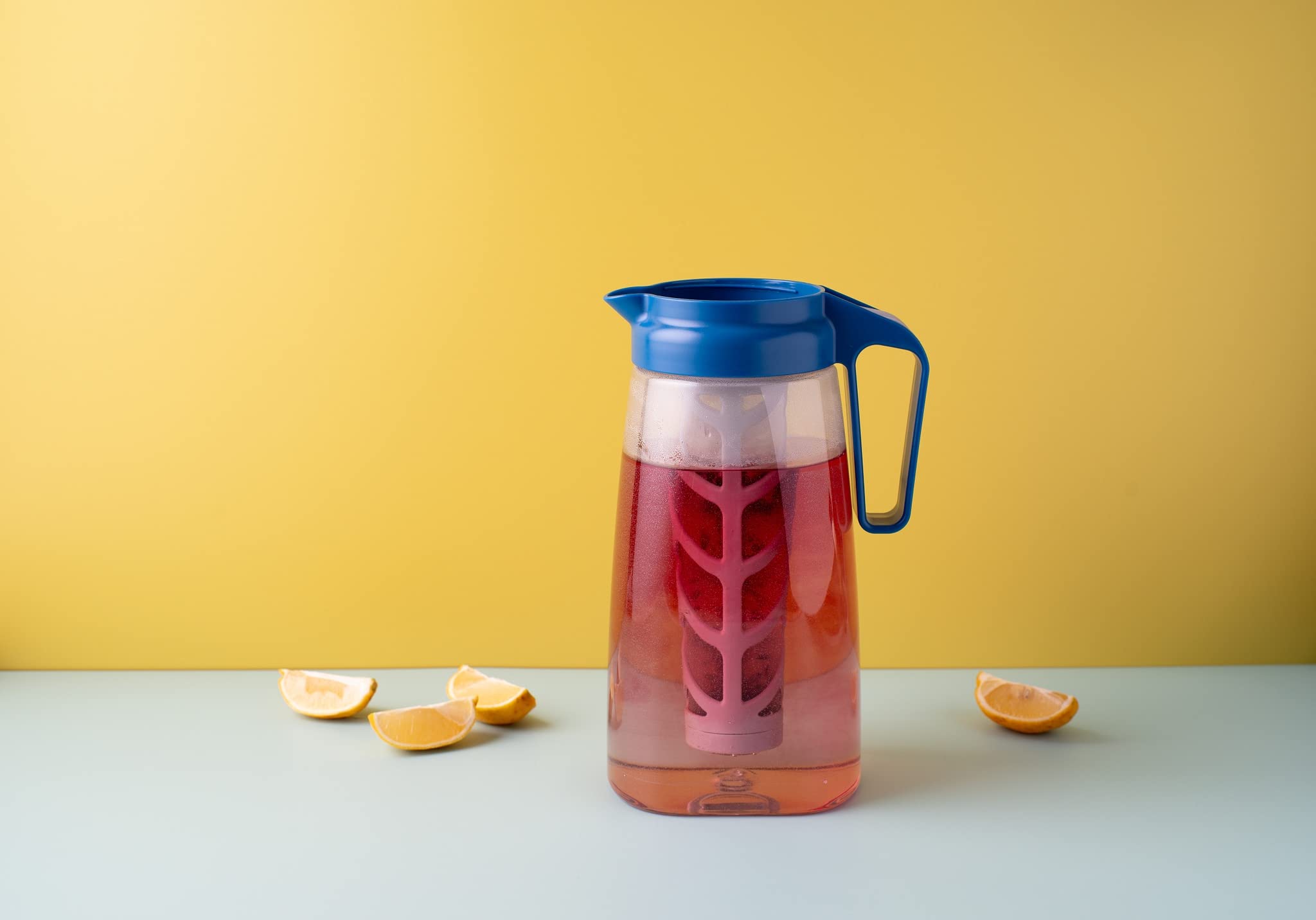 Adagio Teas Pichet à thé glacé hermétique avec infuseur pour thé en vrac - Sans BPA - 2 litres - Noir