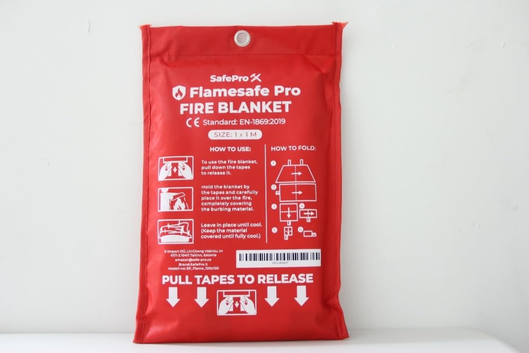 Flame Safe Löschdecke für die Küche – Brandschutzdecke 1,0 m x 1,0 m – Hitzebeständige Glasfaser-Feuerschutzdecke für Fettbrände, Zuhause, Auto, Büro, Garage, Grill, Werkstatt – 1er Pack