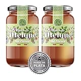 [ MIEL CRUDA DE MILFLORES ] La Miel de Milflores procedente de varias floraciones simultáneas. De color ámbar oscuro y sabor variable e intenso. Su color es ámbar claro y superficie extraordinariamente brillante. Tiene un aroma floral tenue, intenso y persistente. En el paladar tiene gusto: dulce, con claras notas aromáticas. Miel pura de abeja extraída del polen y envasada sin filtrados ni tratamientos para mantener todas las propiedades naturales.