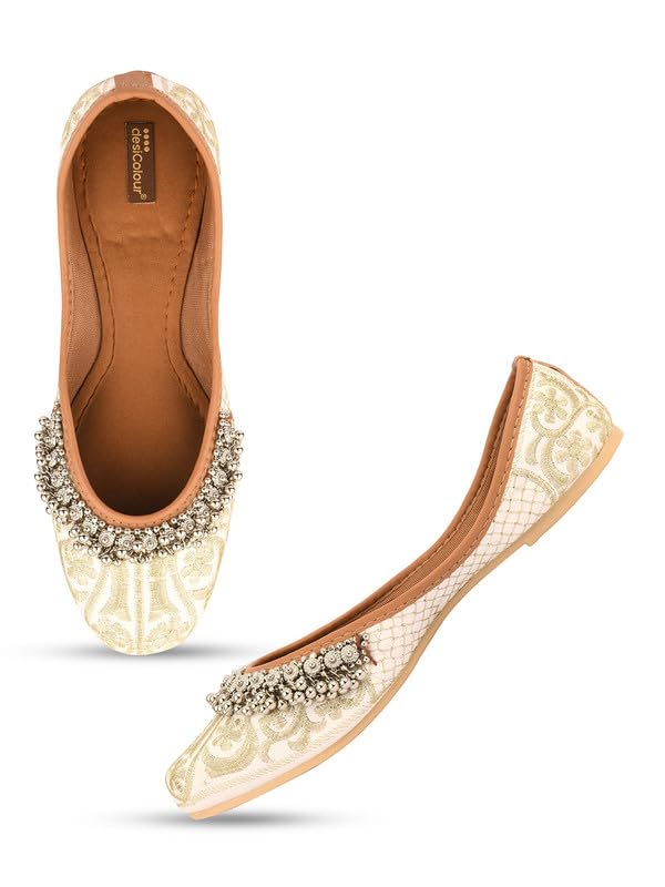 Image of Flat Footwear /Mojari /Punjabi Jutti /Bellies for Women - Embroidered Gungroo