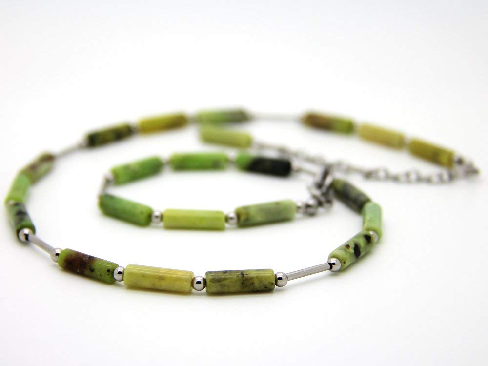 kurze Chrysopras-Walzen-Halskette in Grün (marmoriert) mit Edelstahl-Elementen, leichter Edelsteinschmuck, grüner Chalcedon #222 Cally