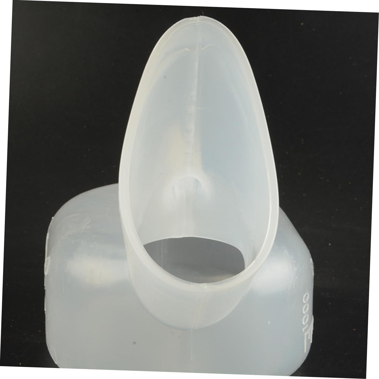 2pcs Urinal for Women Portable Pee Bottle Graduations Thickened Plastic for Home Hospital Travel