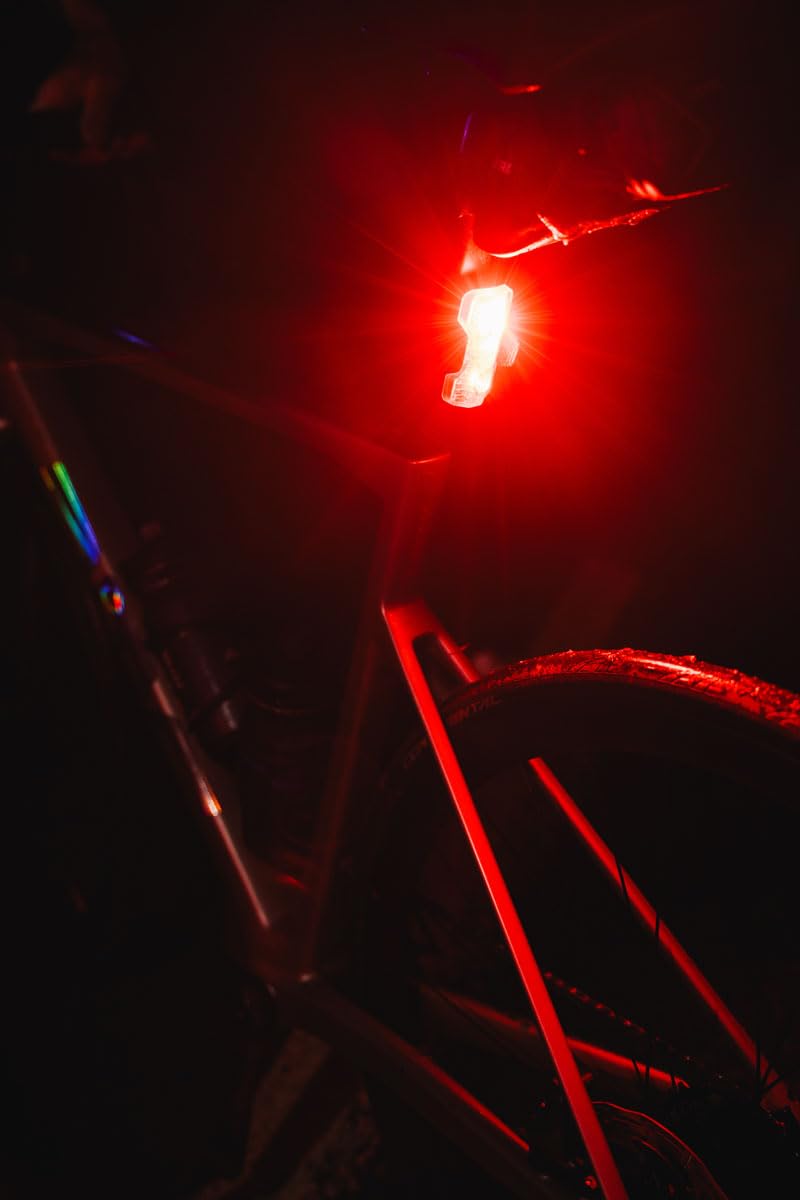 ZEFAL Supervision Éclairage LED - Lumière Velo - Lampe Velo LED Puissantes Rechargeable USB-C - Éclairage Avant de Vélo Ville et Loisirs