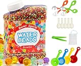 Das Set enthält: Unser Set enthält 50000 Wasserperlen sowie Ballons, Löffel, Schaufeln, Siebe, Trichter, Pinzetten, Trockennetz.