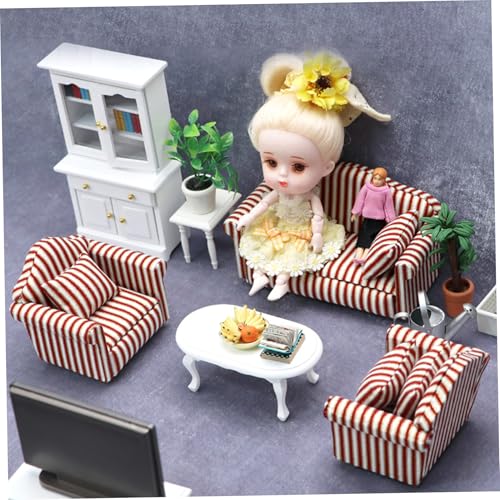 Sofá para casa de muñecas a rayas con almohadas en escala 1:12 5
