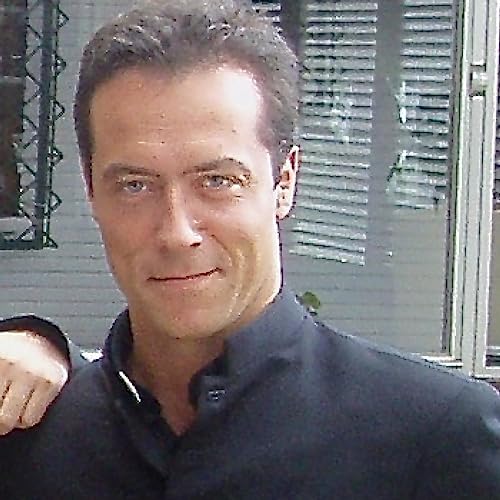 Pater Ugalde. Tu cura en la red cover art