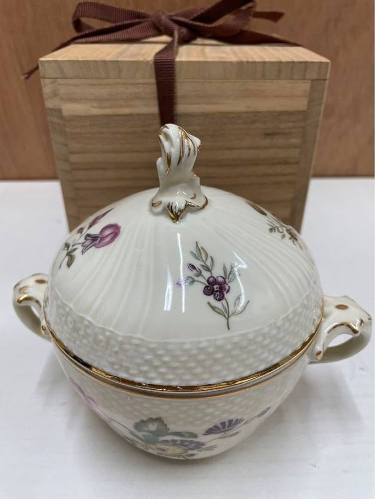 ロイヤルコペンハーゲン 小物入れ ( 木箱入り )  1個 ロイヤルコペンハーゲン 小物入れ ( 木箱入り ) 1個