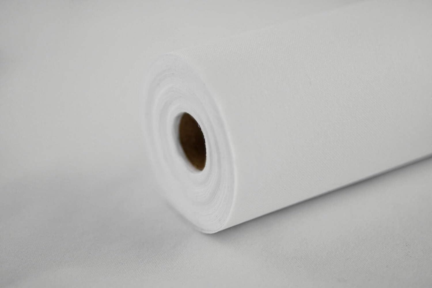 Générique Nappe Spunbond Intissée en Rouleau, 120 x 50 M, Blanc, 55 g/m², pour Mariages, Événements Professionnels, Traiteurs, Restaurants
