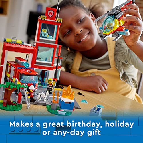 City Fire Station 60320 Building Kit for Kids Aged 6+; Includes 2 City Adventures TV Series Characters (540 Pieces) - Lego - Immagine 5