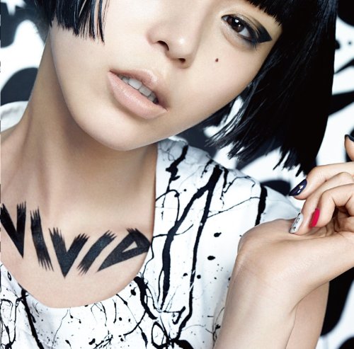 vivid (初回限定盤)(DVD付) vivid (初回限定盤)(DVD付)