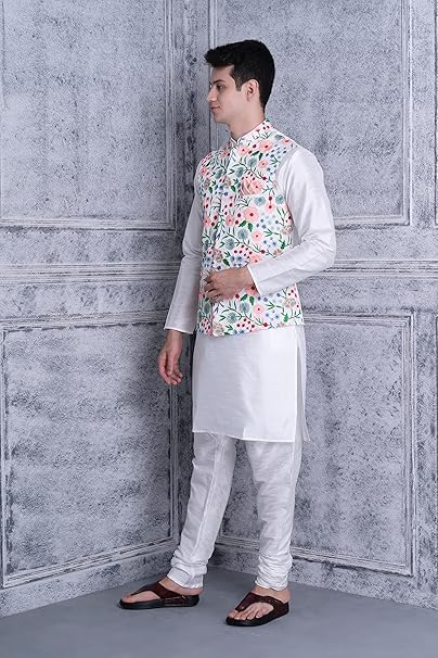 Image of Uri and MacKenzie Men's Silk Blend Kurta Pyjama with Stylish Embroidered Ethnic Jacket
