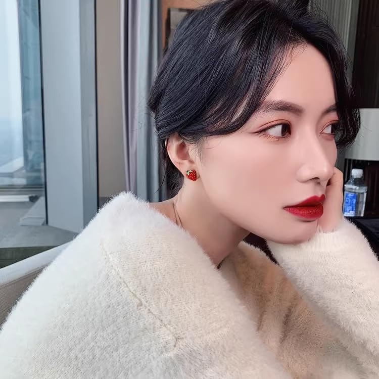 Red Strawberry Earrings 3D Simulation Strawberry Drop Dangle Earrings for Women Cute Acrylic Fruit Earrings Resin Strawberry Stud Earrings for Holiday - Image 3