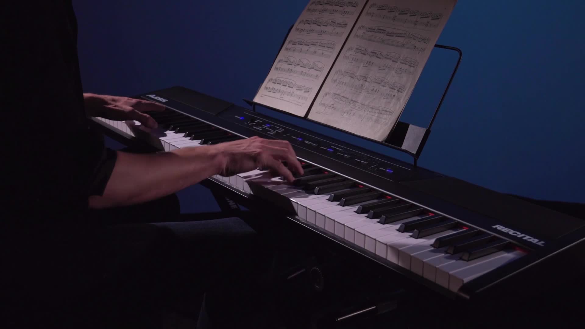 Piano Numérique Alesis Recital Grand 88 Touches + Support Tiger - Pack Complet Débutant