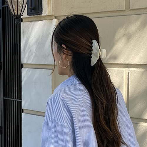 Hana Mia Large Creme Glossy Claw Clip (Single) — view 9