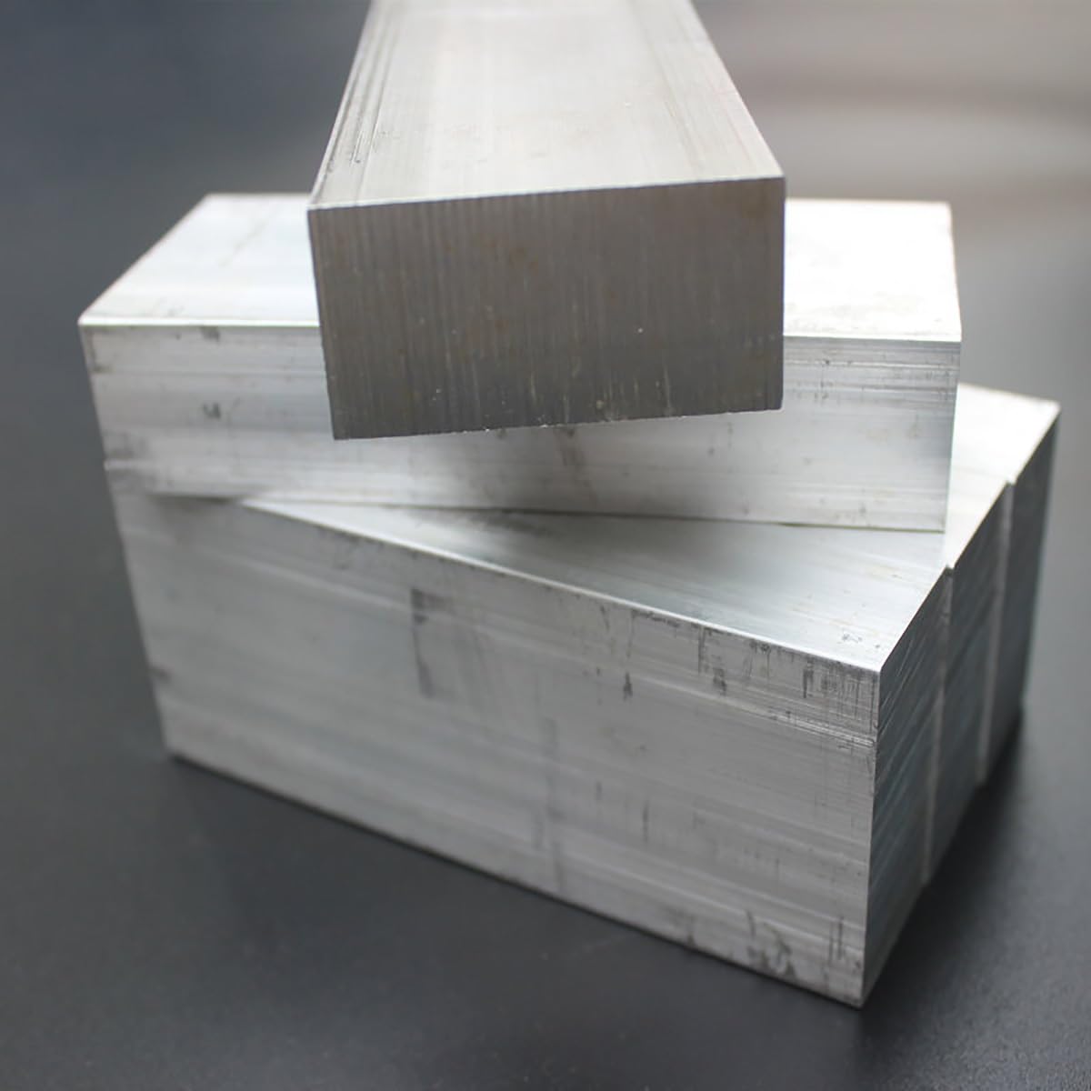 Płaskownik aluminiowy, Pręt płaski ze stopu aluminium 6061, grubość 2-10 mm, szerokość 10-80 mm, długość 500 mm(1pcs 10x80x500mm)