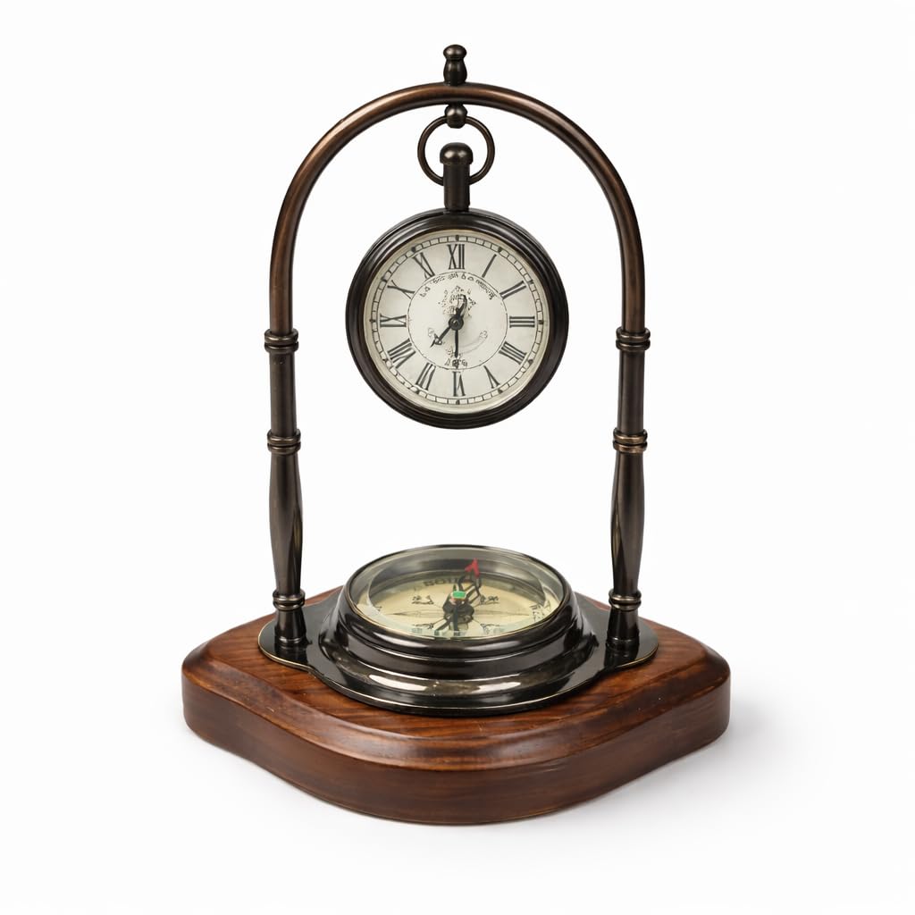 Reloj de mesa de latón con brújula para solucionar la falta de estilo en su oficina