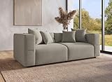 Une alliance entre confort et design, le canapé 3 places en tissu taupe EVELYNE est parfait pour votre salon ! Une touche de style et de modernité, pour un espace de vie élégant aux allures minimalistes