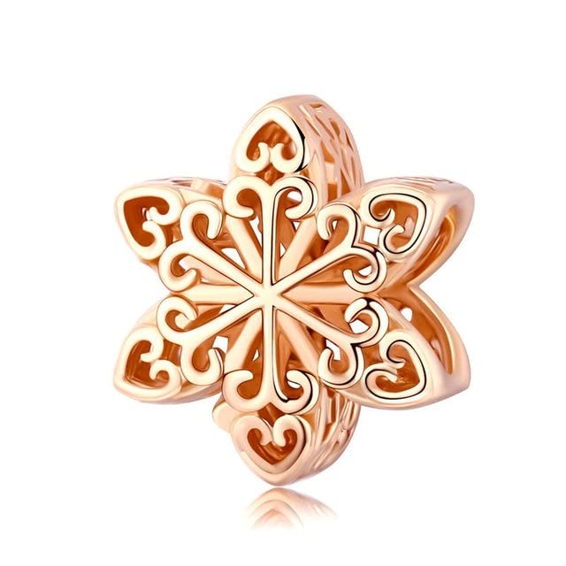 Collier flocon de neige en argent pour offrir un cadeau raffiné