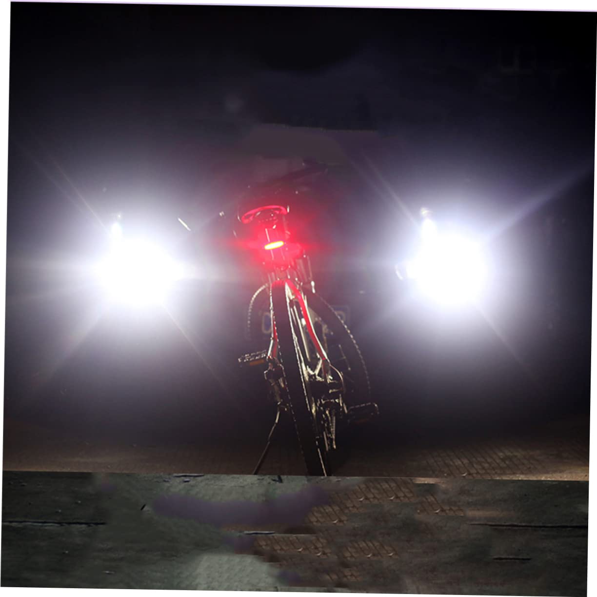Toyvian Feux arrière vélo lumière feu arrière dirigé Lampe vélo étanche Rouge