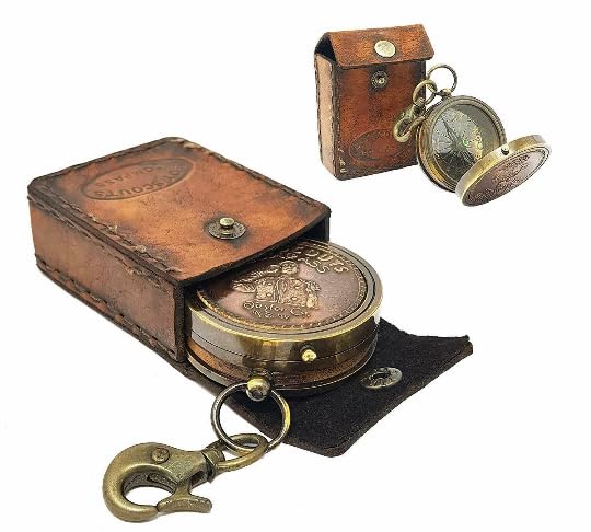 Brújula Vintage de Latón con Grabado y Estuche de Cuero