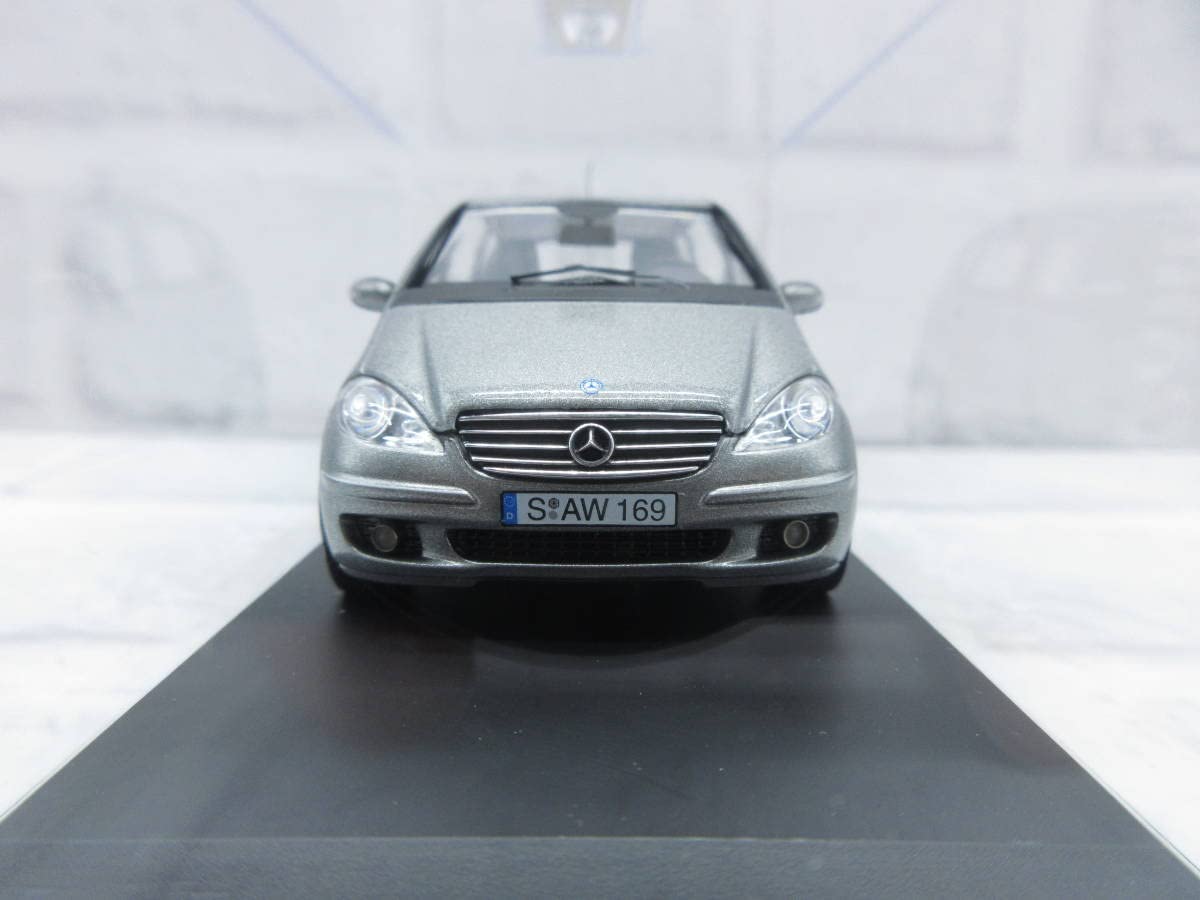 1/43 ミニカー　メルセデスベンツ　アウディ 2台セット 1/43 ミニカー メルセデスベンツ アウディ 2台セット