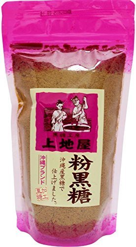 加工粉黒糖 300g×1袋 手造り黒糖工房 上地屋 粗糖・グラニュー糖に比べてカロリー控えめ ミネラル・カルシウム豊富な粉黒糖 お菓子作りやお料理の隠し味に 沖縄土産にも最適な一品