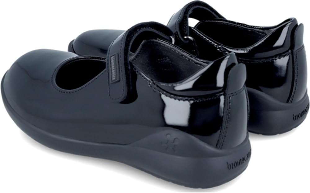 Biomecanics Zapatos Colegiales Negros para niña 181120-A054