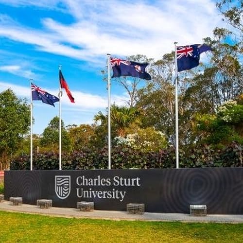 『Charles Sturt Uni allocated extra places as part of a push to train more rural doctors』のカバーアート