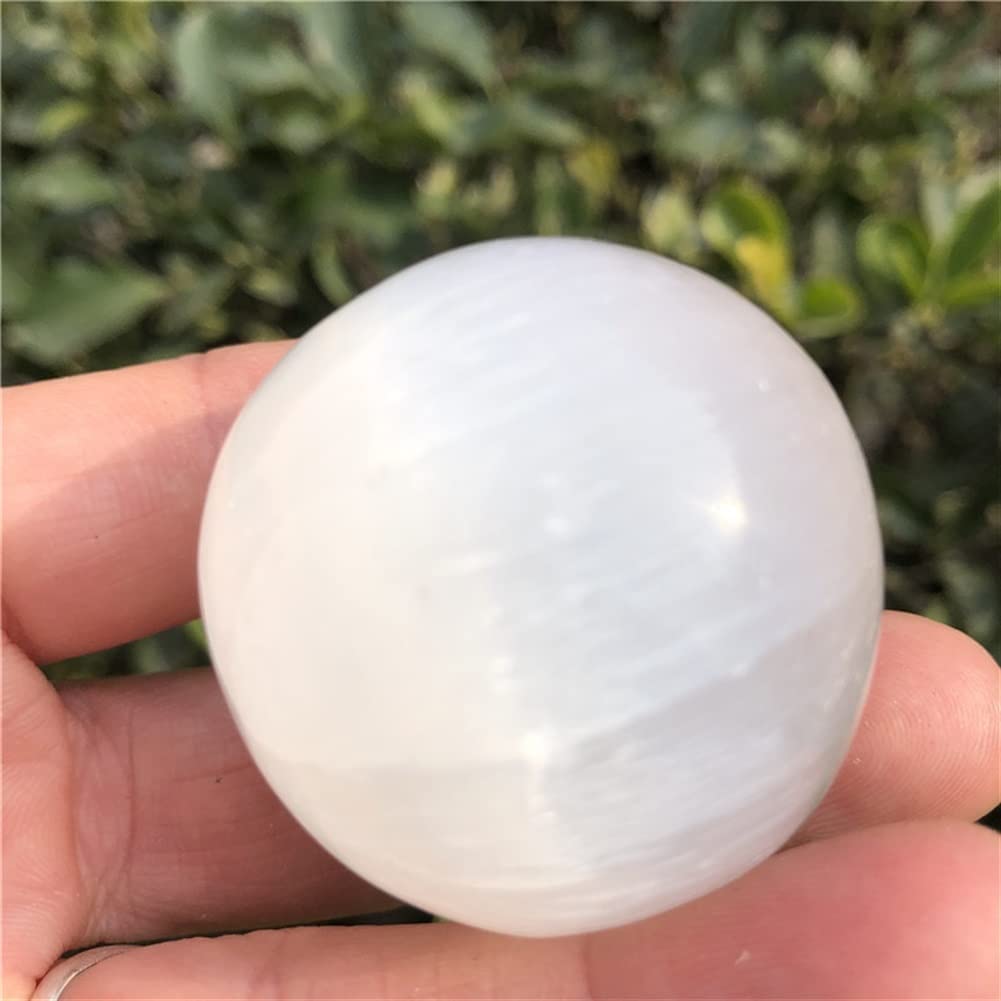 ホワイト　石　球体 Amazon.co.jp: 装飾用の宝石 35-40ミリメートルの自然な白セレナイト