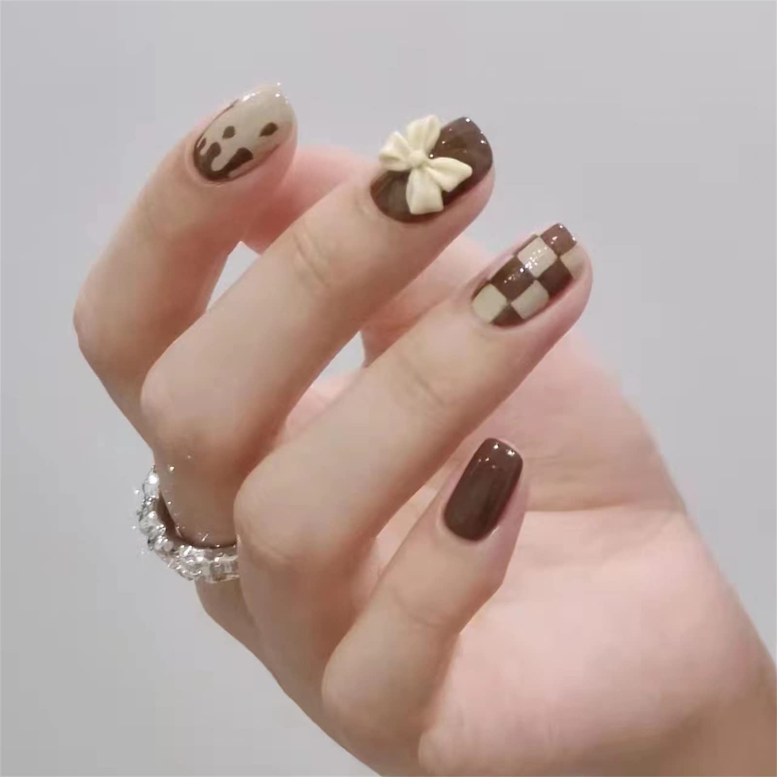 Bling Press on Nails, Unghie finte con finitura riutilizzabile di lusso, Nail Art fatta a mano con design di manicure con licenza (L, A) (AM)