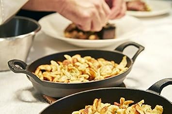 Staub Specialties Casting Field, Grey