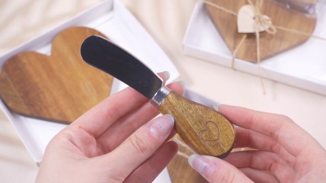 Set de 6 tablas y cuchillos en forma de corazón miniatura 7