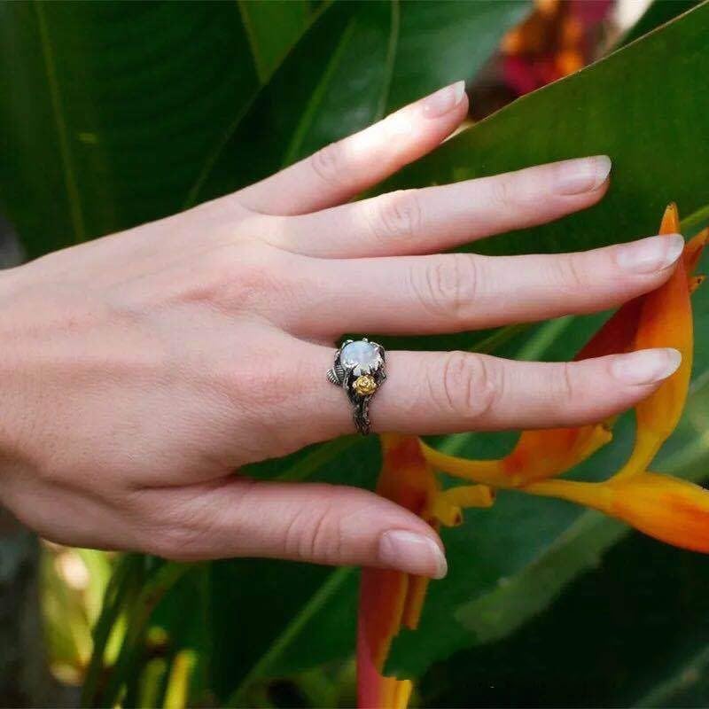 Vintage Moonstone Flower Ring for Women, Dainty Natural Ice Jade Stone Jewelry, Gemstone Cut Halo Solitaire Engagement Wedding Cocktail Ring Gift for Couple Jewelry-Making-Patterns Size 10
