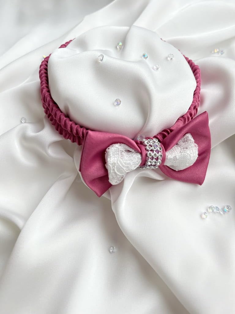 Elegantes Mädchen Kleid Rosie Dunkelrosa mit Spitze und Tüll - Ideal für Taufe, Hochzeit + Schleife