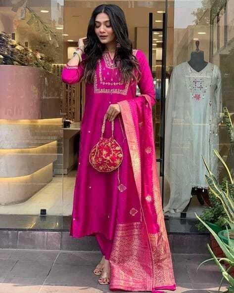 Image of Women's Viscose Silk Heavy Embroidered Straight Kurta With Trouser & Banarasi Jacquard Dupatta Set